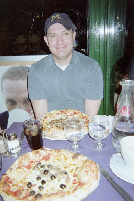 Yener at the Cafe